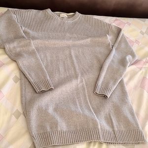 *NEW* Wilfred Free sweater size XS. Fits like small/medium.